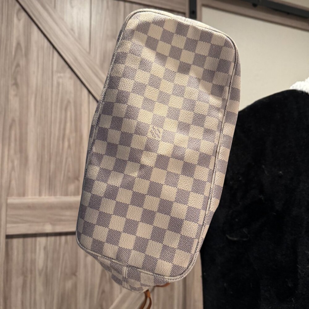 Louis Vuitton Neverfull Damier Azur MM Tote Bag - Picture 11 of 11